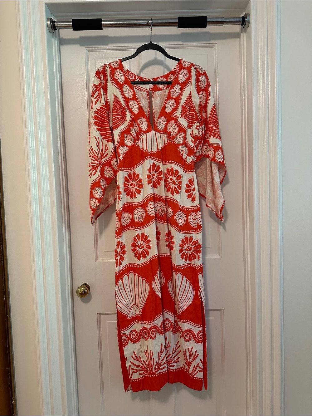 FARM Rio Floral Shell Print maxi dress (sz small)